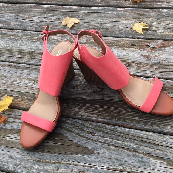 Cato Shoes - Pink wedges size 10w